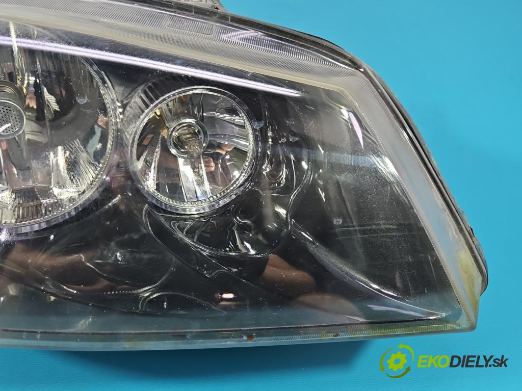 Seat Ibiza III 6L 2002-2008 1.9 tdi 101 HP manual 74 kW 1896 cm3 3- Reflektor: pravý  (Svetlo predné pravé)
