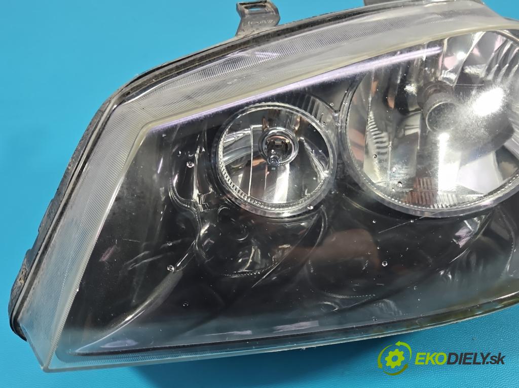 Seat Ibiza III 6L 2002-2008 1.9 tdi 101 HP manual 74 kW 1896 cm3 3- Reflektor: ľavý  (Kľučka dverí ostatné)