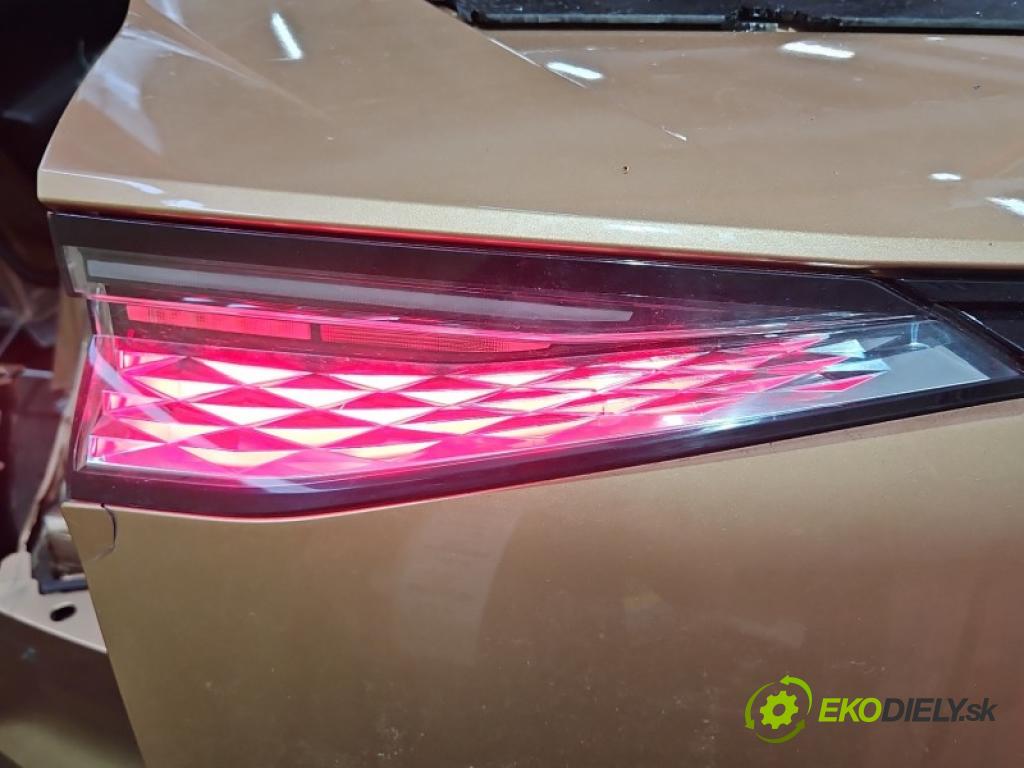 DS 4 II 2021- 1.6 T 181KM automatic 133 kW 1598 cm3 5- svetlo / reflektor zadné ľavé kufrové dvere 9844895180