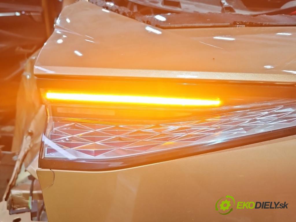DS 4 II 2021- 1.6 T 181KM automatic 133 kW 1598 cm3 5- svetlo / reflektor zadné ľavé kufrové dvere 9844895180