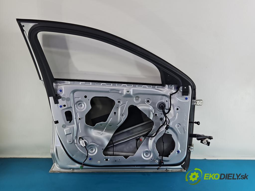 Opel Insignia B 2017-2022 1.5 T 165 HP manual 121 kW 1490 cm3 5- dvere predné ľavé  (Kľučka dverí ostatné)