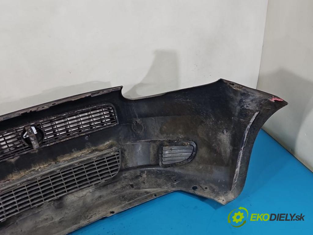 Fiat Punto Grande 1.2 8V 65 hp  48 kW 1242 cm3 5- nárazník přední  (Klika dveří ostatní)