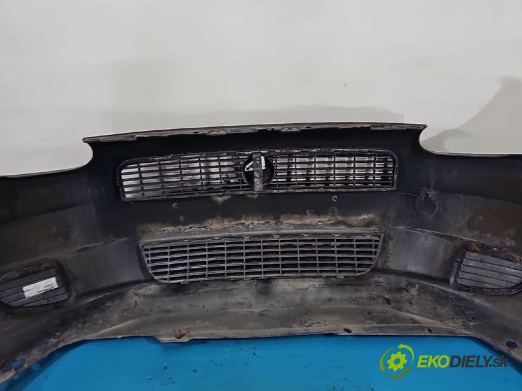 Fiat Punto Grande 1.2 8V 65 hp  48 kW 1242 cm3 5- nárazník přední  (Klika dveří ostatní)