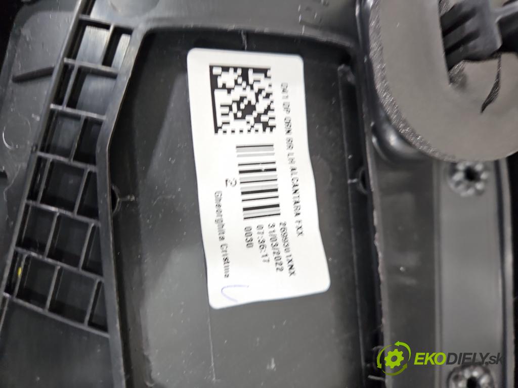 DS 4 II 2021- 1.6 T 181KM automatic 133 kW 1598 cm3 5- Čalounictví: dvere zadné ľavé 2698320XNX