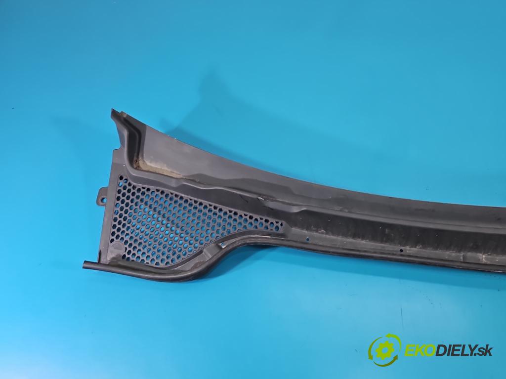 Seat Leon III 2012-2020 1.2 TSI 86 HP manual 63 kW 1197 cm3 3- torpédo 5F1819403C (Torpédo (plast pod čelným sklom))