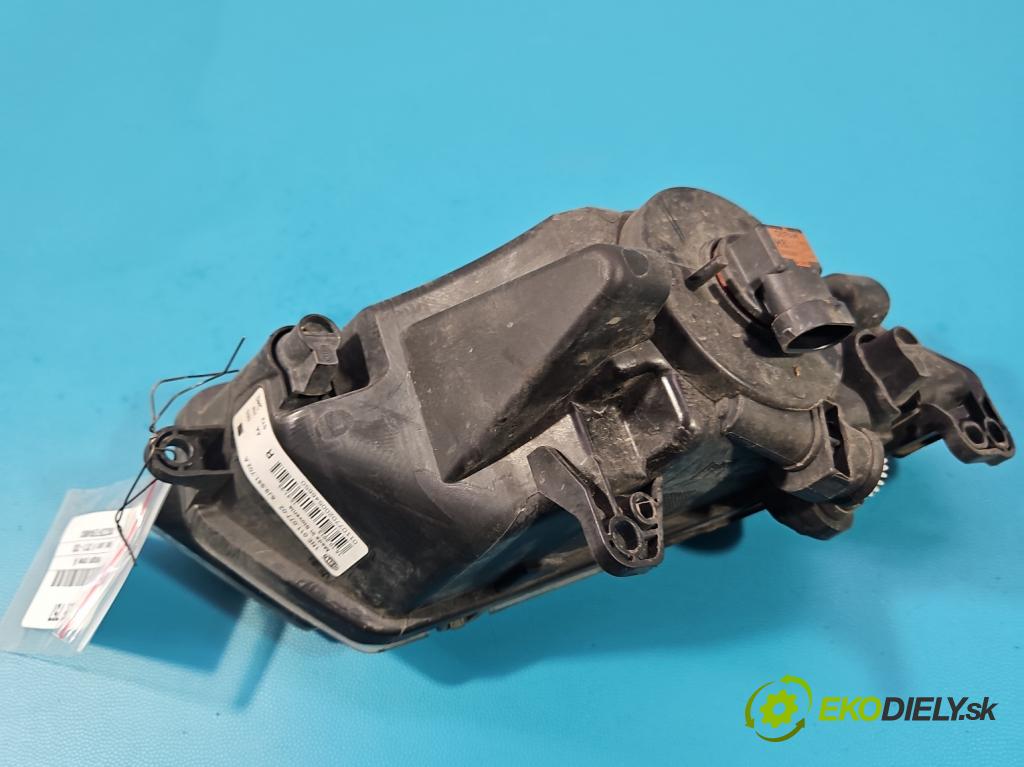 Seat Leon III 2012-2020 1.2 TSI 86 HP manual 63 kW 1197 cm3 3- Halogen pravý 6J9941702A (Kľučka dverí ostatné)