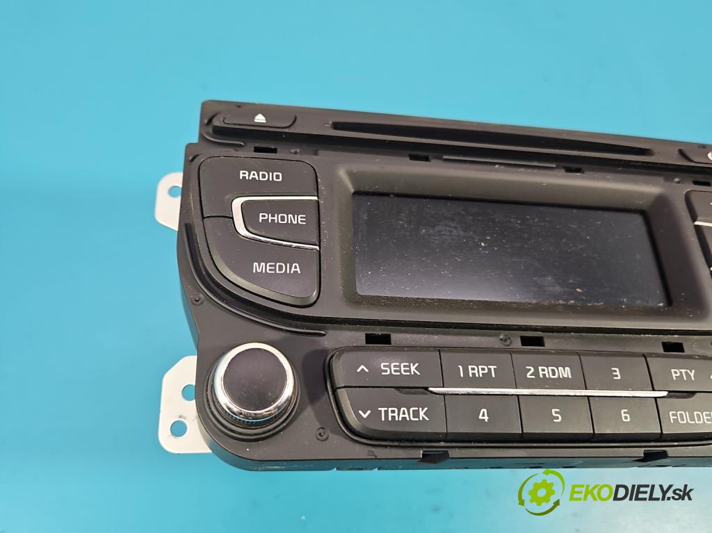 Kia Ceed II 2012-2018 1.6 GDI 135 HP manual 99 kW 1591 cm3 5- Radio originál AC110A2EE