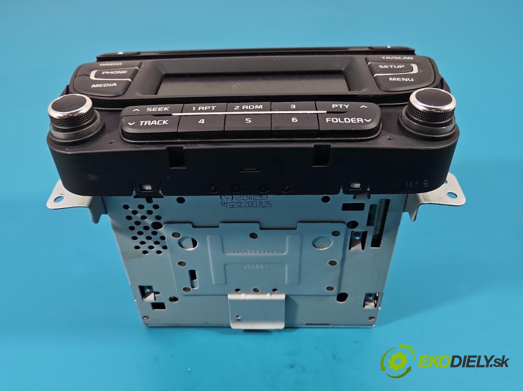 Kia Ceed II 2012-2018 1.6 GDI 135 HP manual 99 kW 1591 cm3 5- Radio originál AC110A2EE