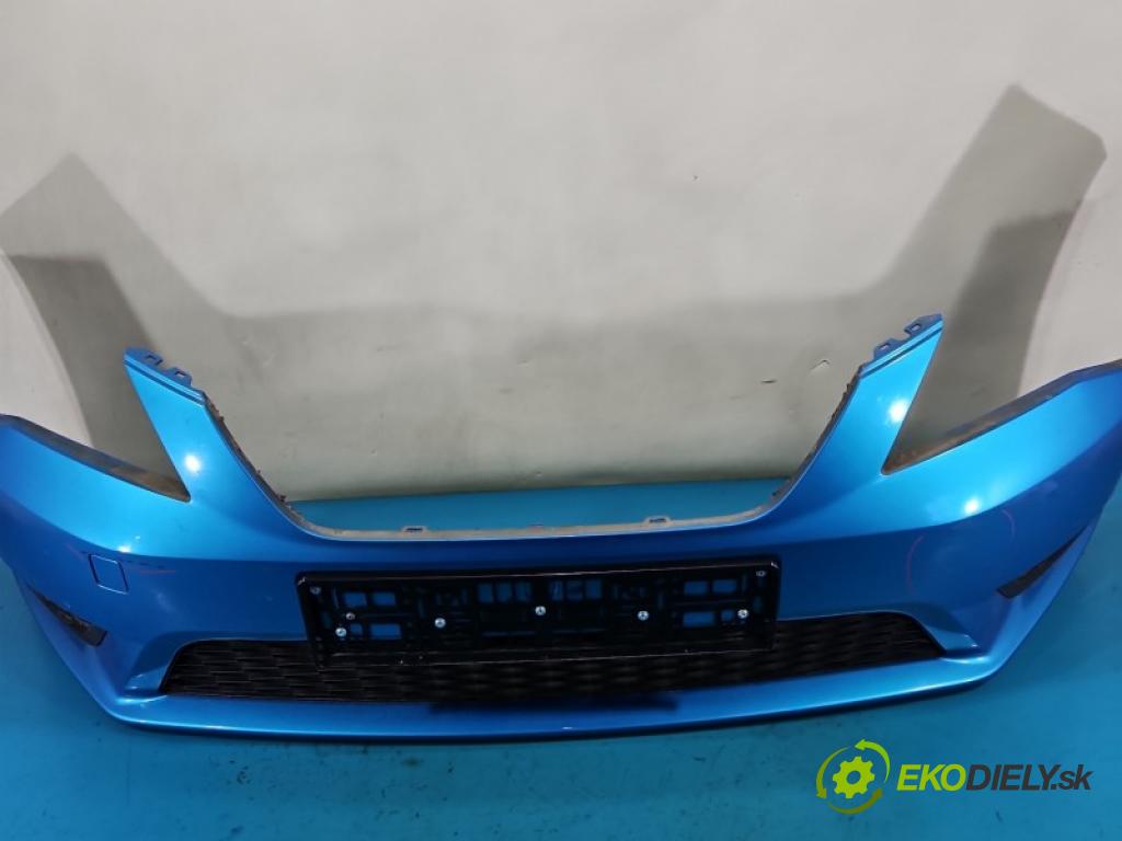 Seat Leon III 2012-2020 1.2 TSI 86 HP manual 63 kW 1197 cm3 3- nárazník predné 5F0807221 (Kľučka dverí ostatné)
