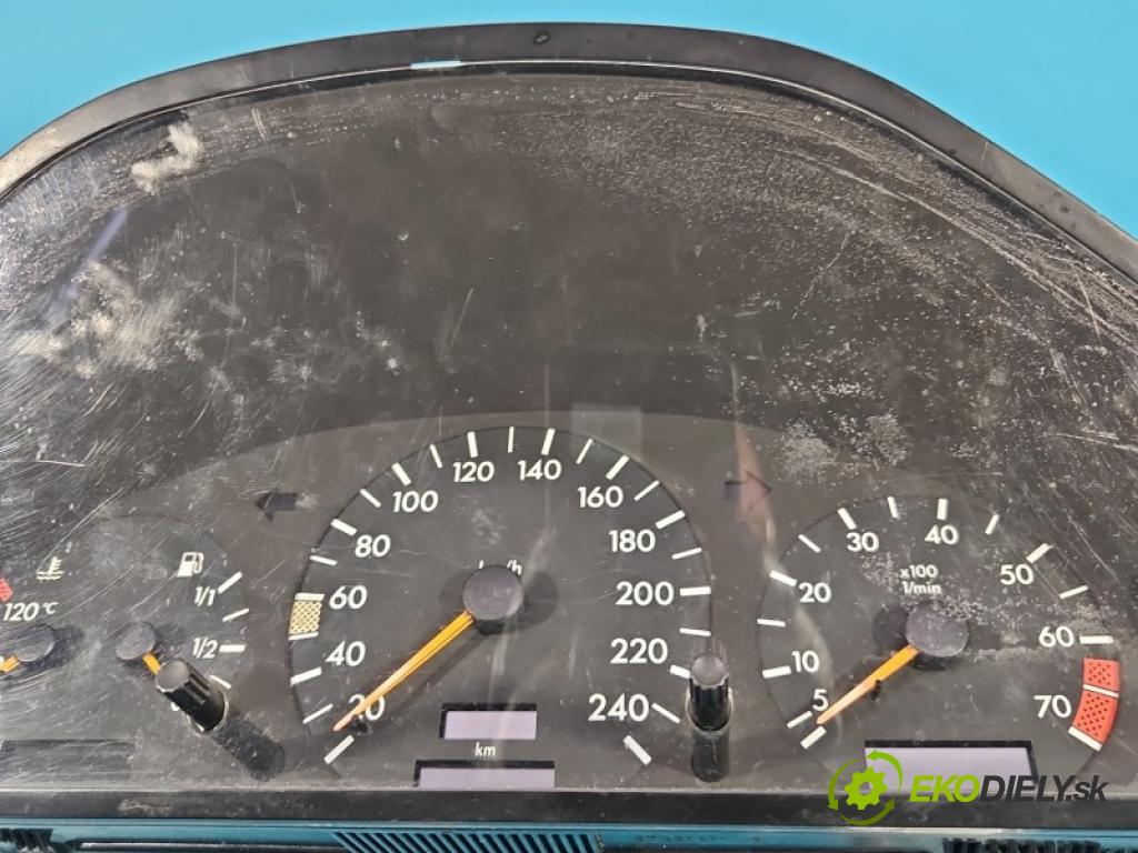 Mercedes C W202 1993-2001 1.8 8V 122 hp manual 90 kW 1799 cm3 4- Přístrojová deska 5220301300 (Přístrojová deska)