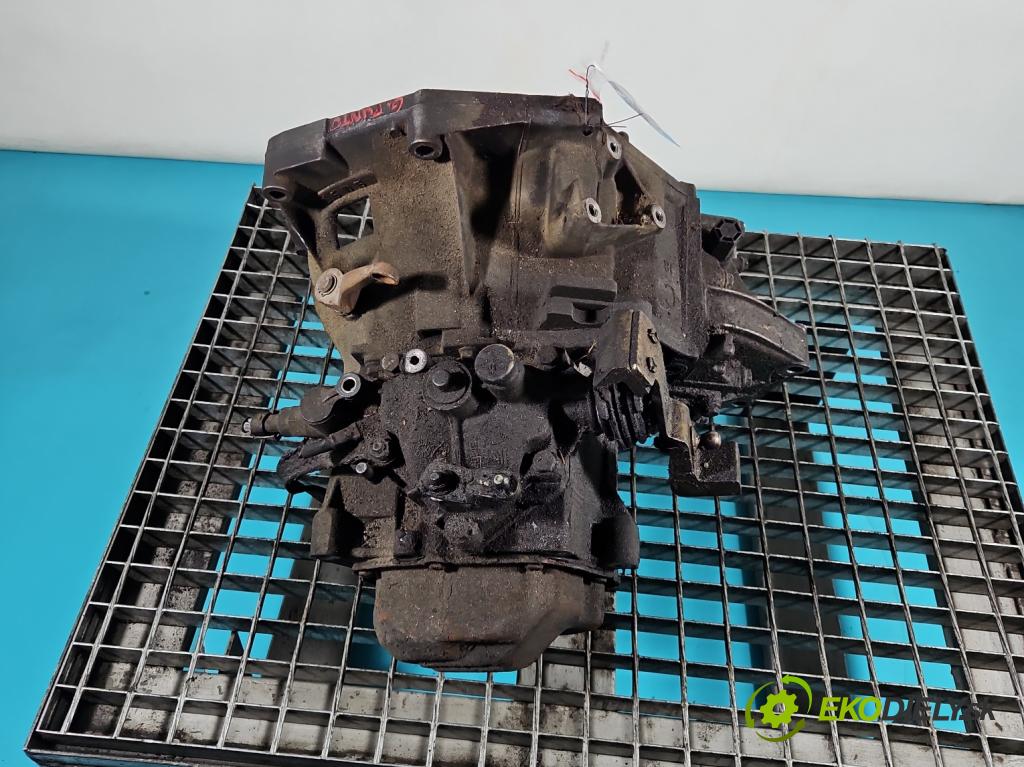 Fiat Punto Grande 1.2 8V 65 hp  48 kW 1242 cm3 5- převodovka stupňová manual