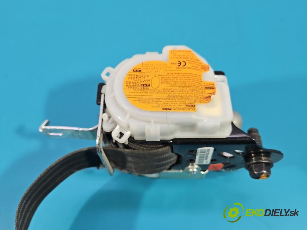 Kia Ceed II 2012-2018 1.6 GDI 135 HP manual 99 kW 1591 cm3 5- pas bezpečnosť: predné ľavý 88810-A2000