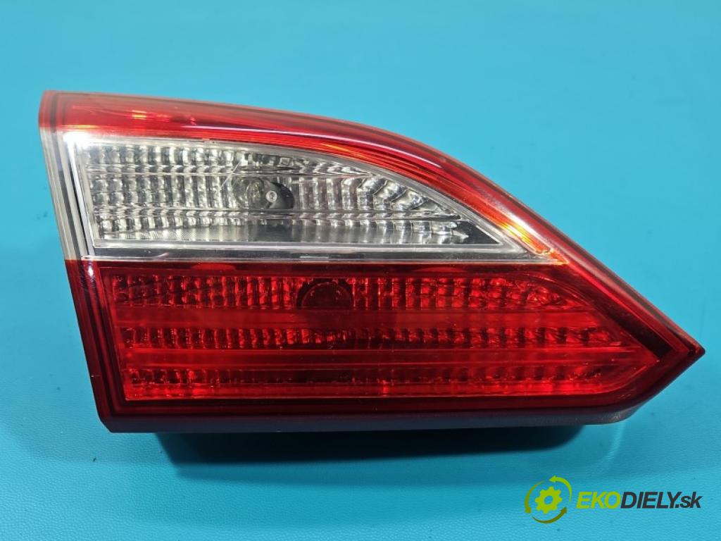 Hyundai I30 II 2012-2016 1.6 crdi 110 HP manual 81 kW 1582 cm3 5- svetlo / reflektor zadné ľavé kufrové dvere 92403-A62