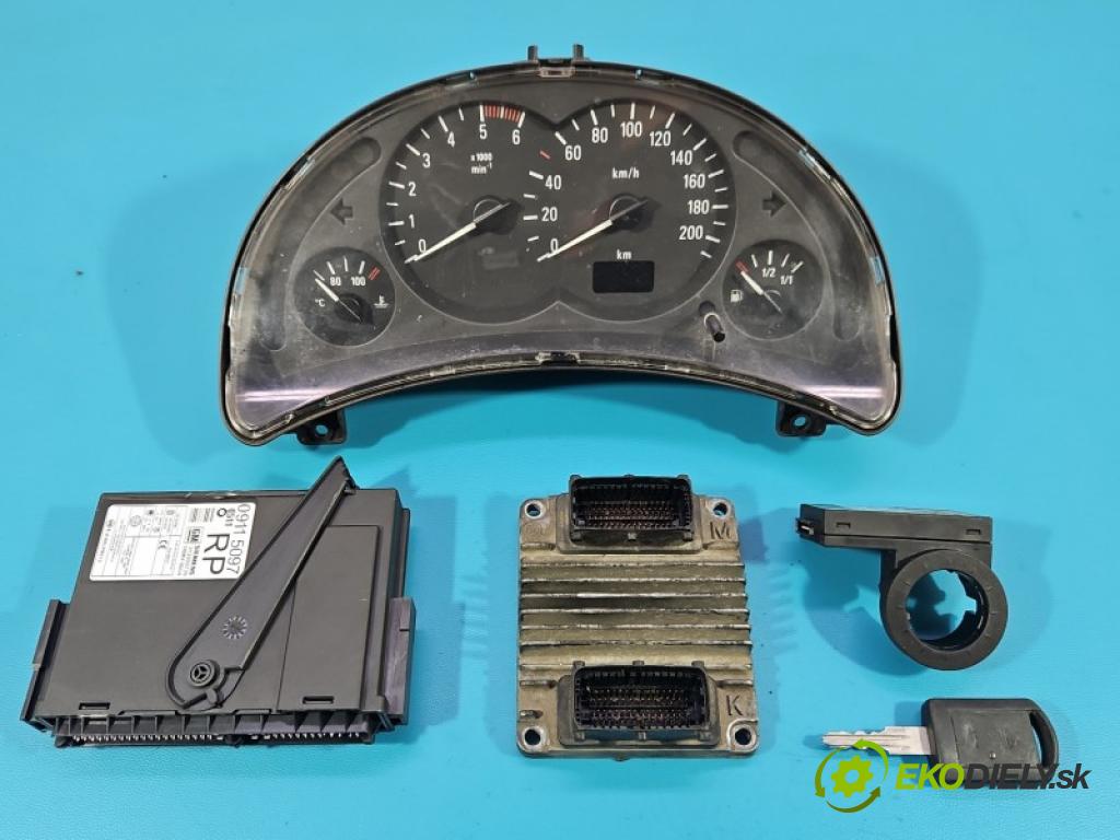 Opel Corsa C 2000-2006 1.7 dti 75 hp manual 55 kW 1686 cm3 5- řídící jednotka motoru 8972272257