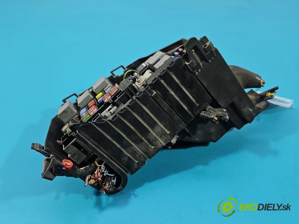 Ford Mondeo Mk4 2007-2014 2.0 tdci 163 hp manual 120 kW 1997 cm3 5- skříňka pojistková 6G9T-14A076-AF (Pojistková skříňka)
