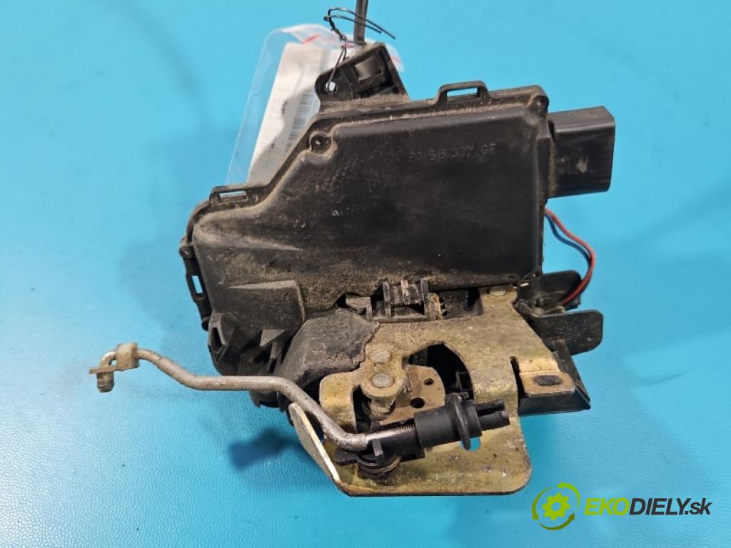 Audi A6 C5 1997-2004 1.9 tdi 110 HP automatic 81 kW 1896 cm3 4- zámok predné pravý