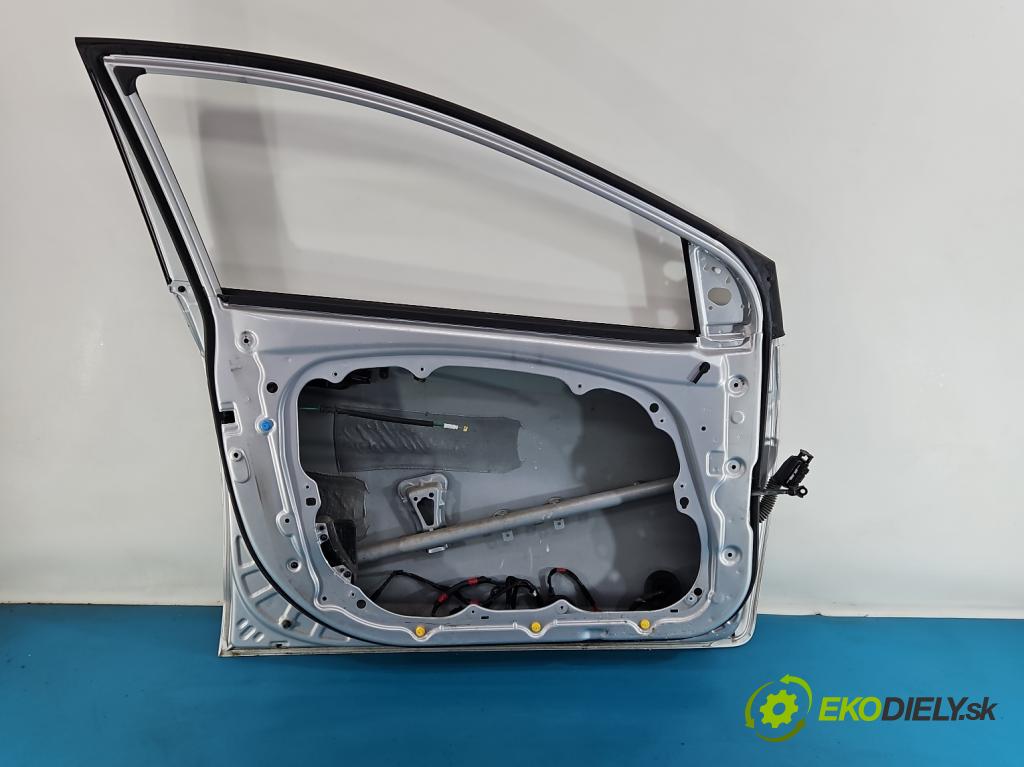 Hyundai I30 II 2012-2016 1.6 crdi 110 hp manual 81 kW 1582 cm3 5- dveře přední levé  (Klika dveří ostatní)