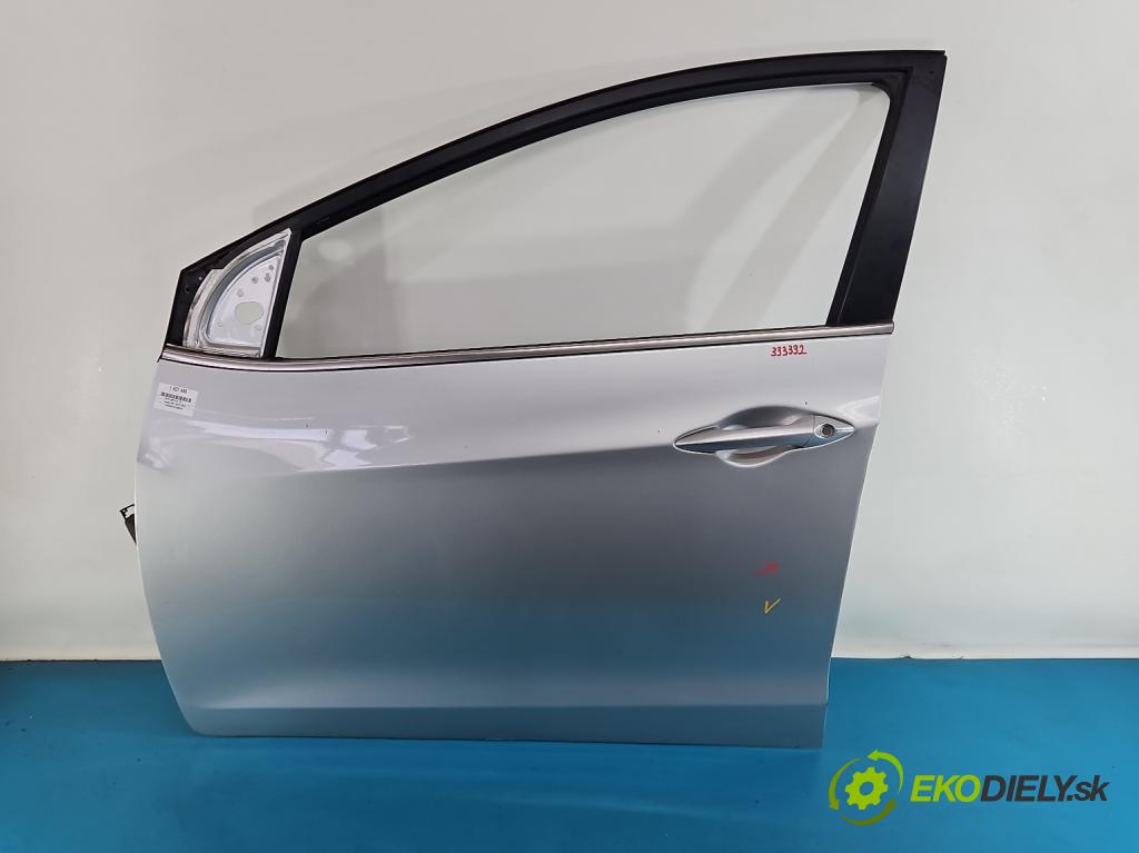 Hyundai I30 II 2012-2016 1.6 crdi 110 hp manual 81 kW 1582 cm3 5- dveře přední levé  (Klika dveří ostatní)