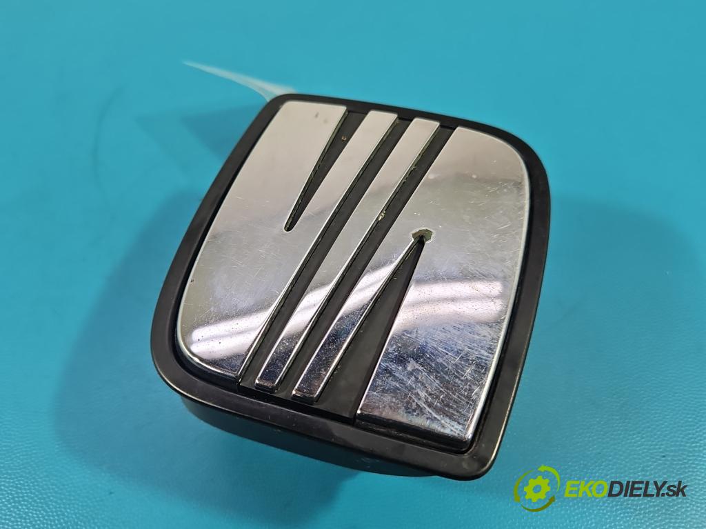 Seat Altea 1.9 tdi 105 hp manual 77 kW 1896 cm3 5- klika kufrových dveří zadní