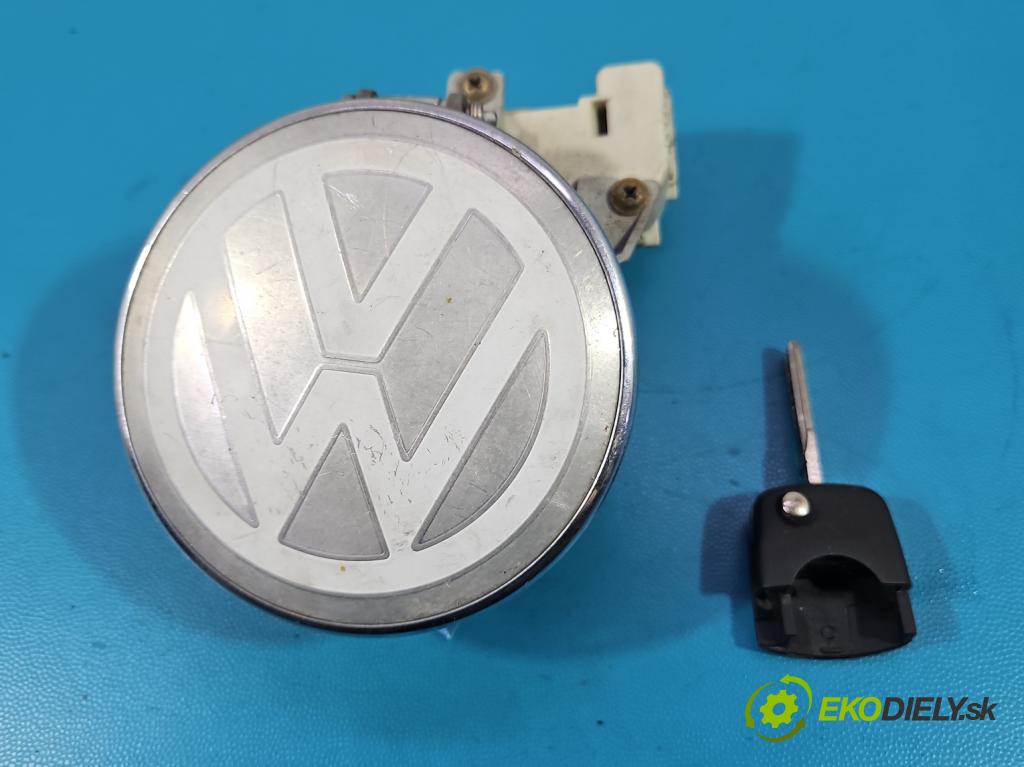 Vw New Beetle 1998-2010 2.0 8V 116 HP manual 85 kW 1984 cm3 3- rukoväť kufrové dvere zadné 1C0827297C