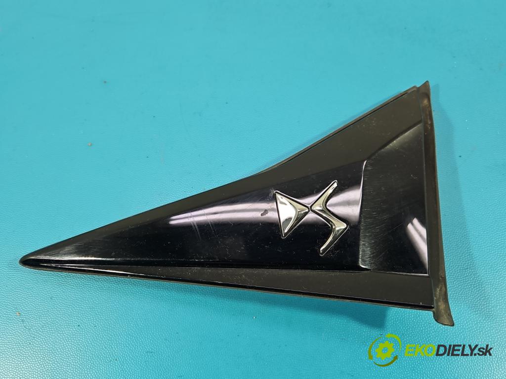 DS 4 II 2021- 1.6 T 181KM automatic 133 kW 1598 cm3 5- lišta blatník: zadní pravé 9830977780 (Lišta)