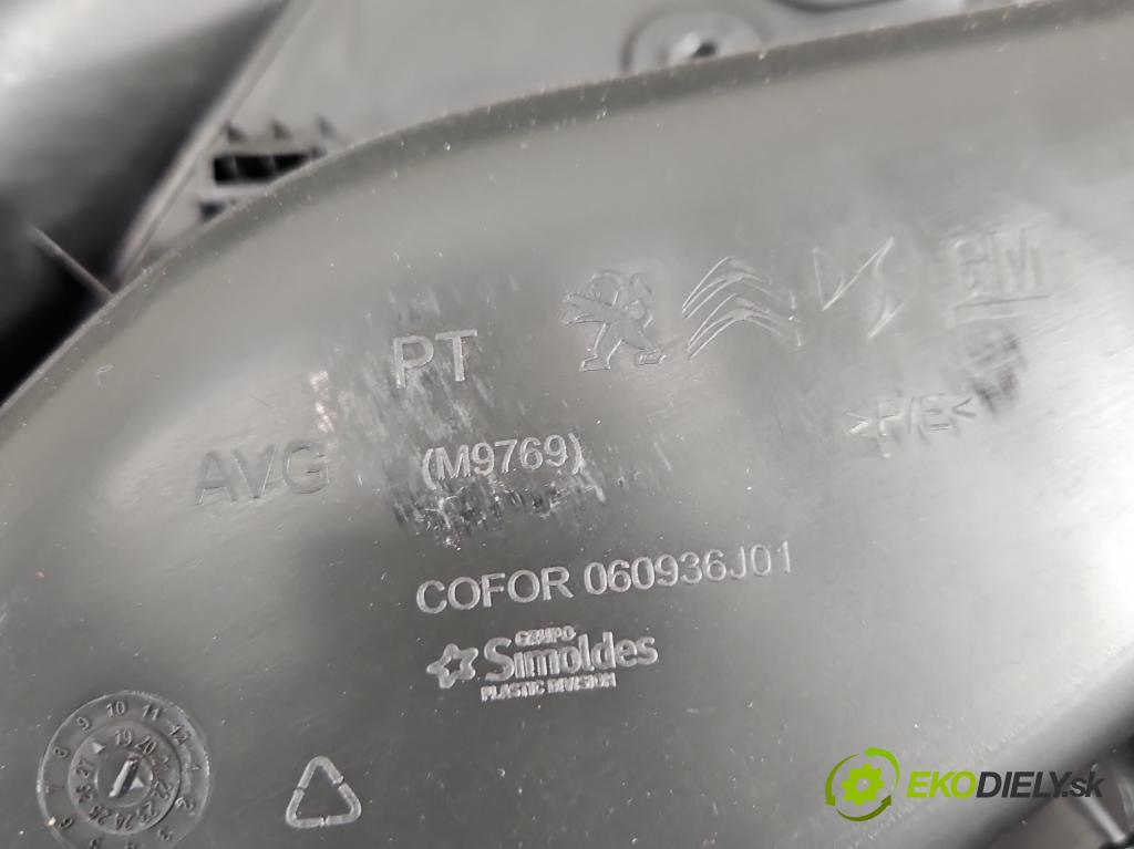 Peugeot Rifter 1.5 hdi 131 HP manual 96 kW 1499 cm3 5- Čalounictví: dvere predné ľavé 9816791277