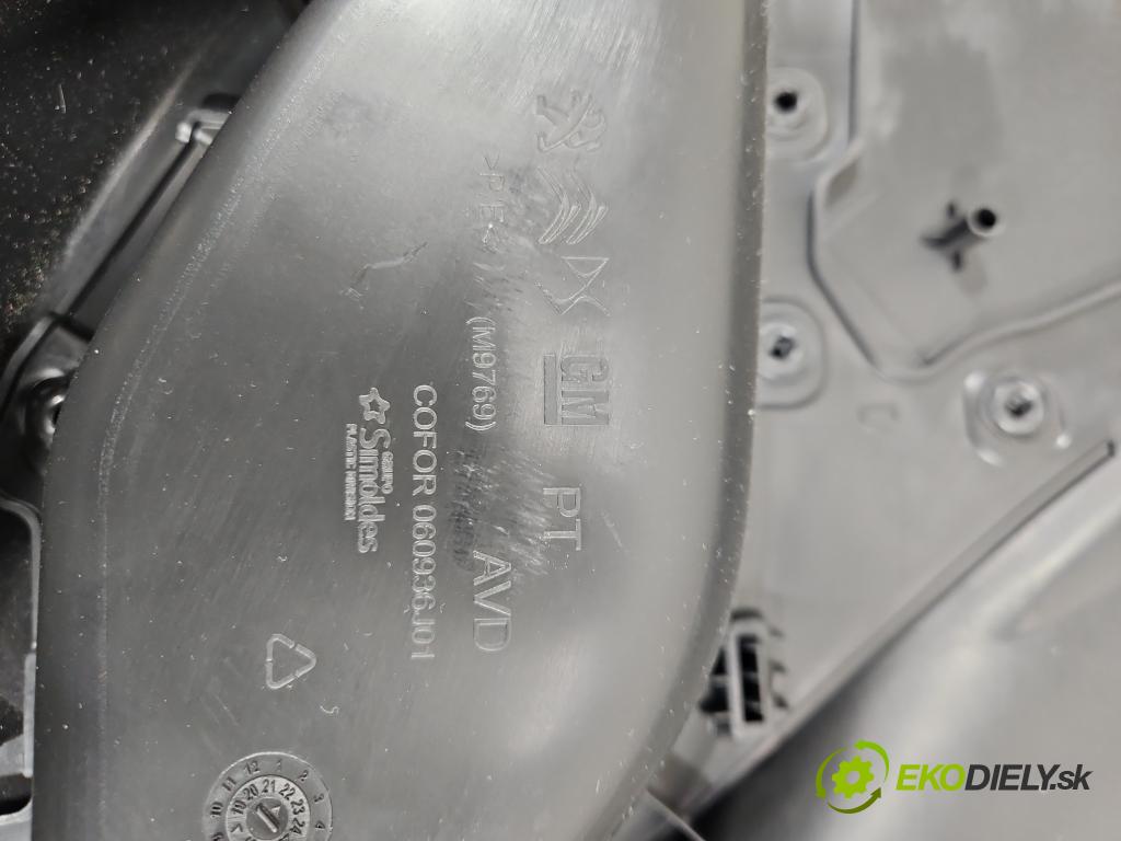 Peugeot Rifter 1.5 hdi 131 HP manual 96 kW 1499 cm3 5- Čalounictví: dvere predné pravé 9816791377