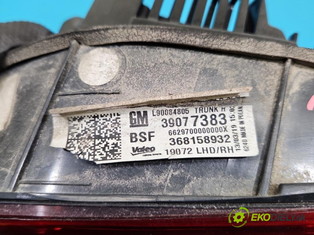 Opel Astra V  2015-2022 1.6 cdti 110 HP manual 81 kW 1598 cm3 5- svetlo / reflektor zadné pravé kufrové dvere 39077383