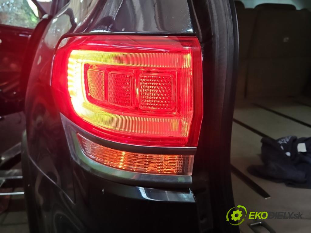 Jeep Grand Cherokee WK2 IV 2010-2021 3.0 CRD VM63D 250 hp automatic 184 kW 2987 cm3 5- světlo zadní levé blatník: P68110001AE