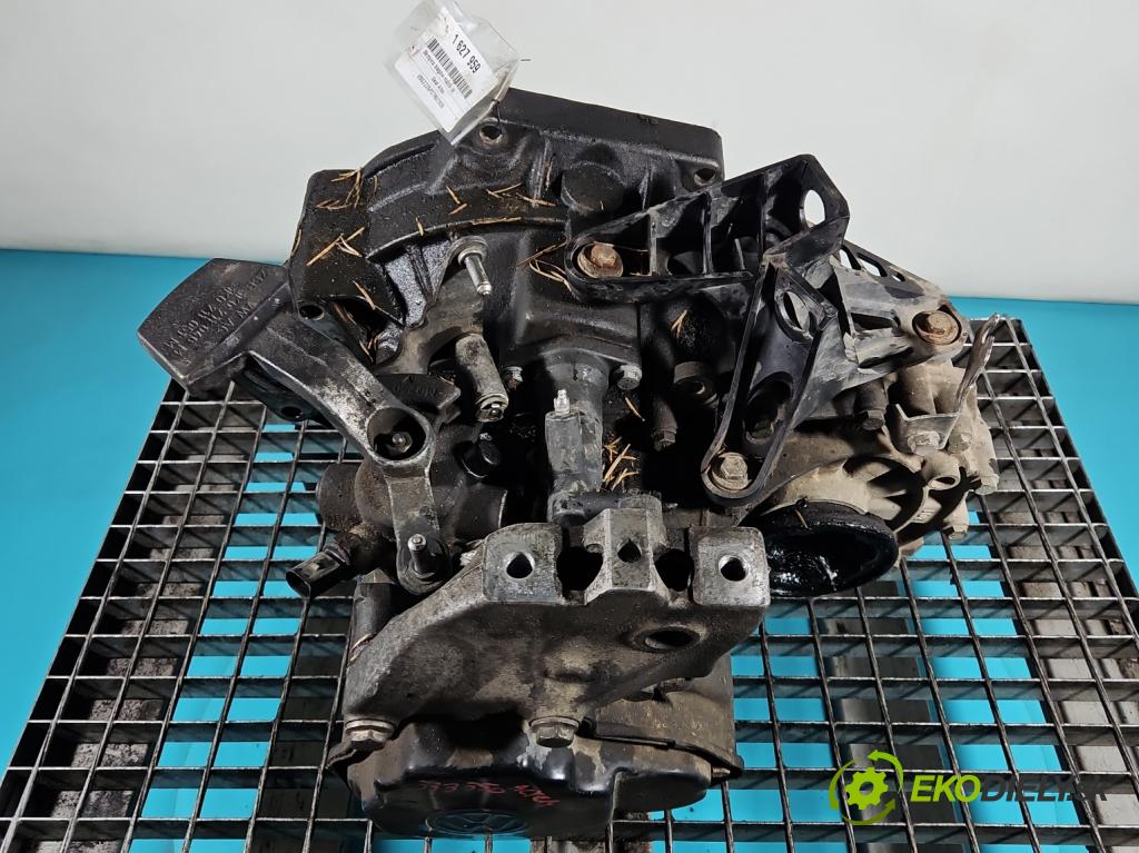 Seat Altea 1.9 tdi 105 hp manual 77 kW 1896 cm3 5- převodovka stupňová manual JCX