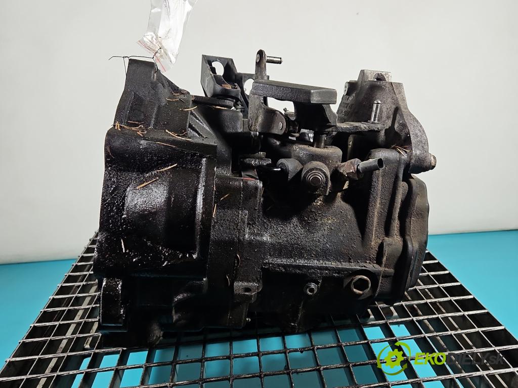 Seat Altea 1.9 tdi 105 hp manual 77 kW 1896 cm3 5- převodovka stupňová manual JCX