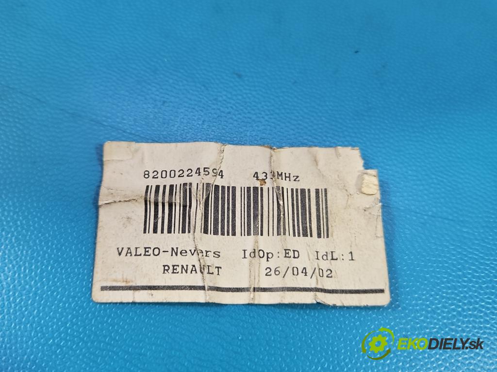 Renault Laguna II 2001-2007 1.8 16V 120 HP manual 88 kW 1783 cm3 5- Čitateľ: kárt 8200224594