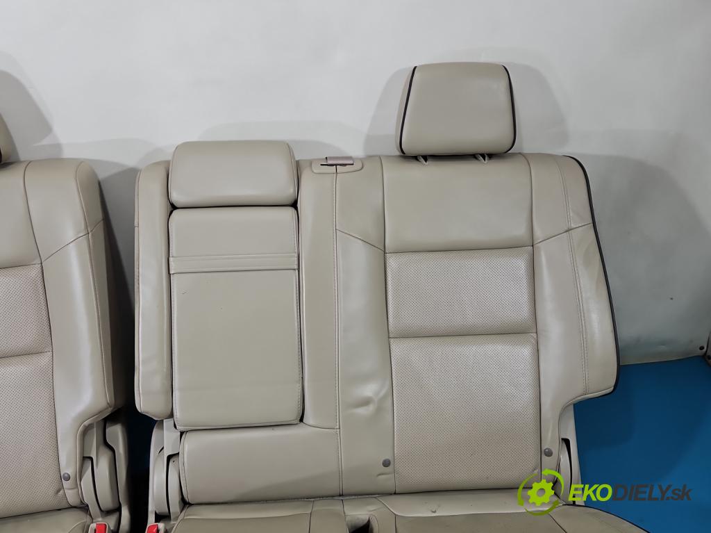 Jeep Grand Cherokee WK2 IV 2010-2021 3.0 CRD VM63D 250 hp automatic 184 kW 2987 cm3 5- sedačke: komplet