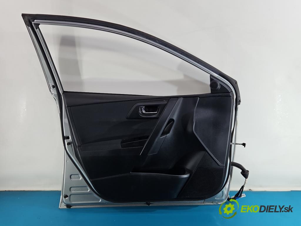 Toyota Auris II 2012-2018 1.6 16V 132  HP manual 97 kW 1598 cm3 5- dvere predné ľavé  (Kľučka dverí ostatné)