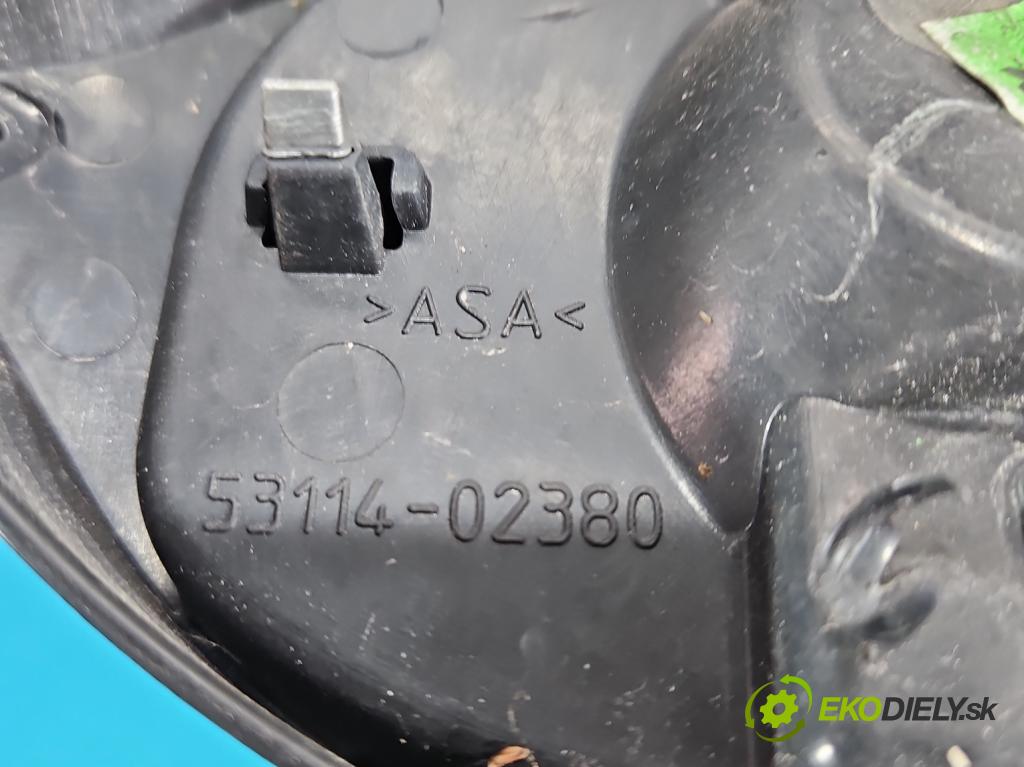 Toyota Auris II 2012-2018 1.6 16V 132 hp manual 97 kW 1598 cm3 5- mřížka 53114-02380