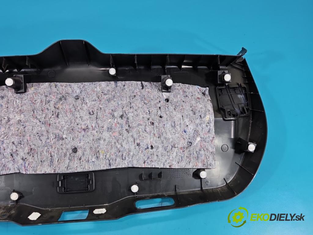 Toyota Auris II 2012-2018 1.6 16V 132  HP manual 97 kW 1598 cm3 5- Čalounictví: kufrové dvere 64780-02030