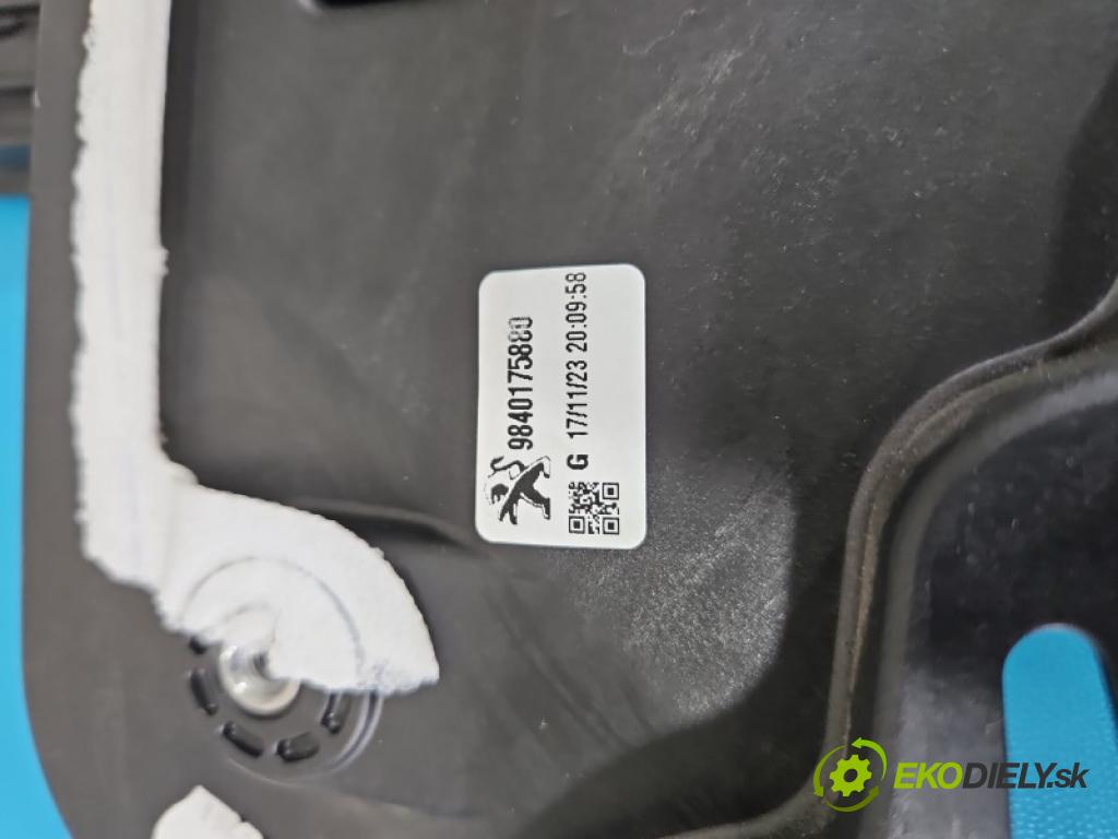 Toyota Proace City 1.2 110 HP manual 81 kW 1199 cm3 5- mechanizmus okna predné ľavý