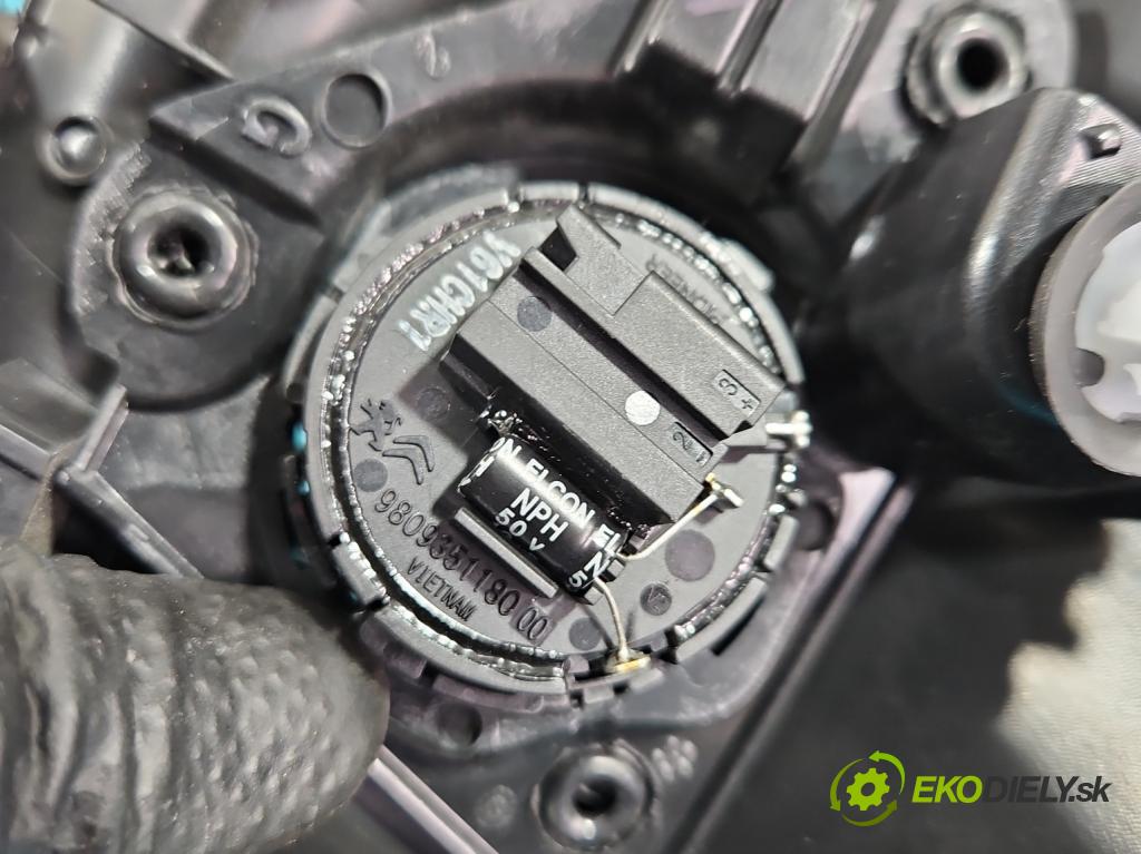 Toyota Proace City 1.2 12V 110 hp manual 81 kW 1199 cm3 5- reproduktory komplet 9809320280