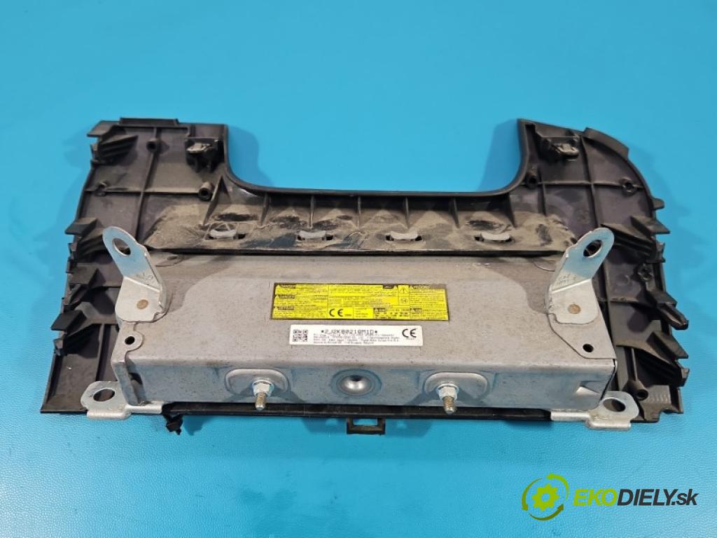 Toyota Auris II 2012-2018 1.6 16V 132 HP manual 97 kW 1598 cm3 5- airbag vzduch: 2J2K80218M1D