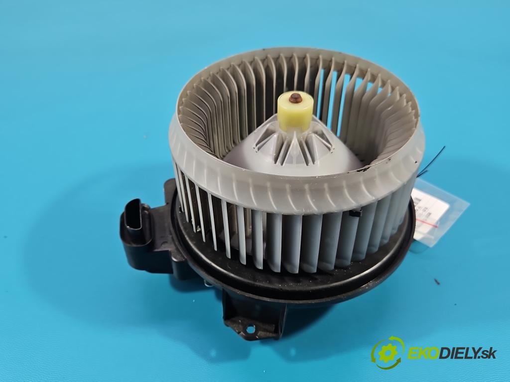 Toyota Auris II 2012-2018 1.6 16V 132 HP manual 97 kW 1598 cm3 5- ventilátor vzduchu