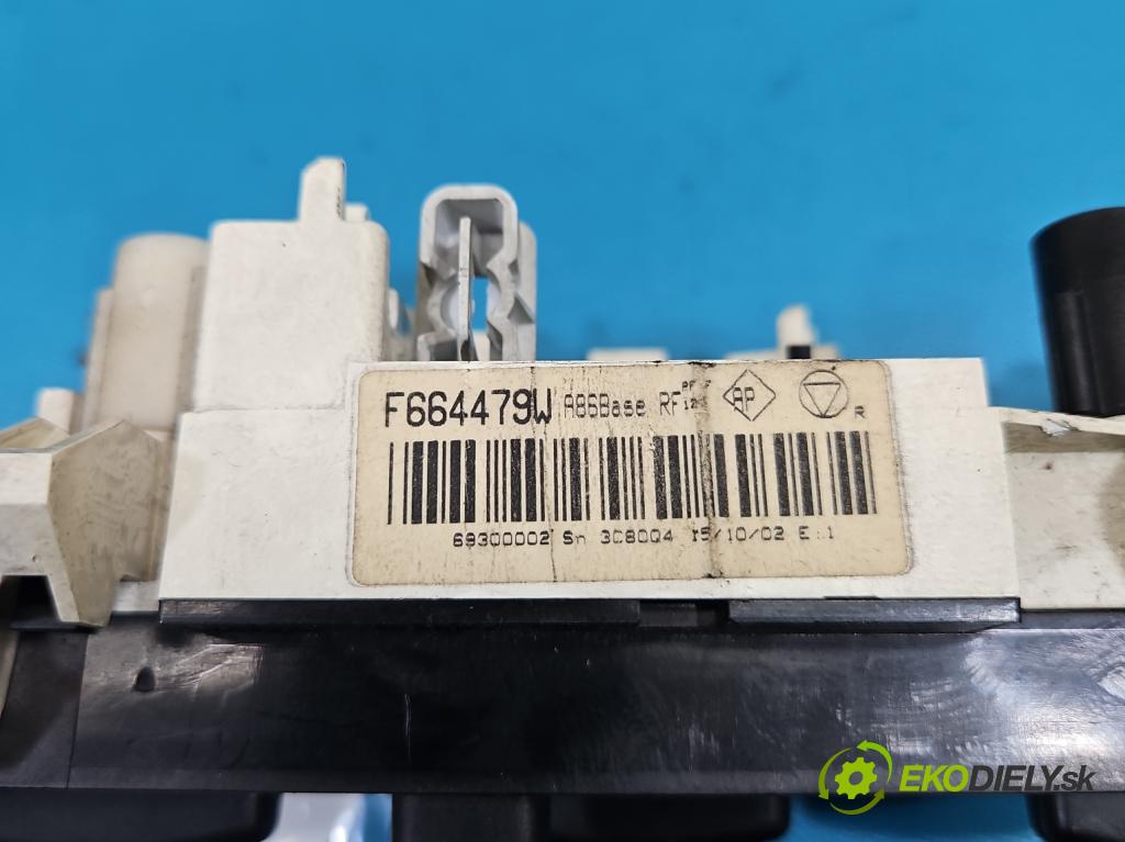 Citroen C3 I 2002-2009 1.6 16V 109 HP manual 80 kW 1587 cm3 5- panel kúrenia F664479W