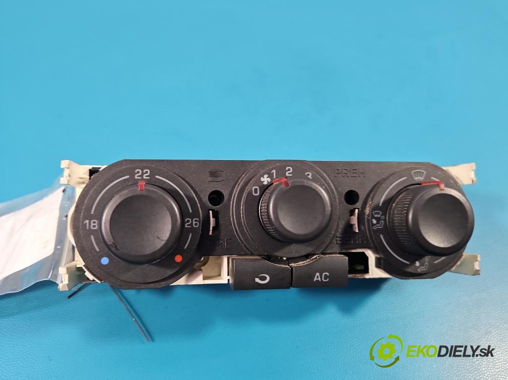 Seat Ibiza III 6L 2002-2008 1.2 12V AZQ 64 HP manual 47 kW 1198 cm3 3- panel kúrenia 6L0820045