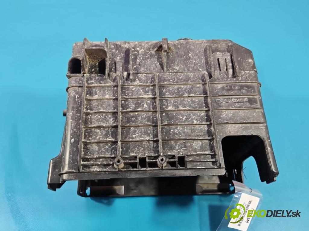 Seat Ibiza III 6L 2002-2008 1.2 12V AZQ 64 HP manual 47 kW 1198 cm3 3- obal akumulatora 6Q0915331