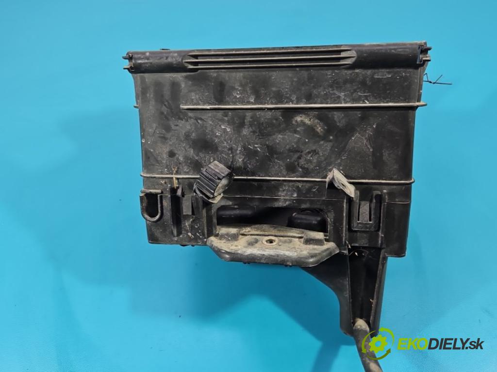 Seat Ibiza III 6L 2002-2008 1.2 12V AZQ 64 HP manual 47 kW 1198 cm3 3- obal akumulatora 6Q0915331
