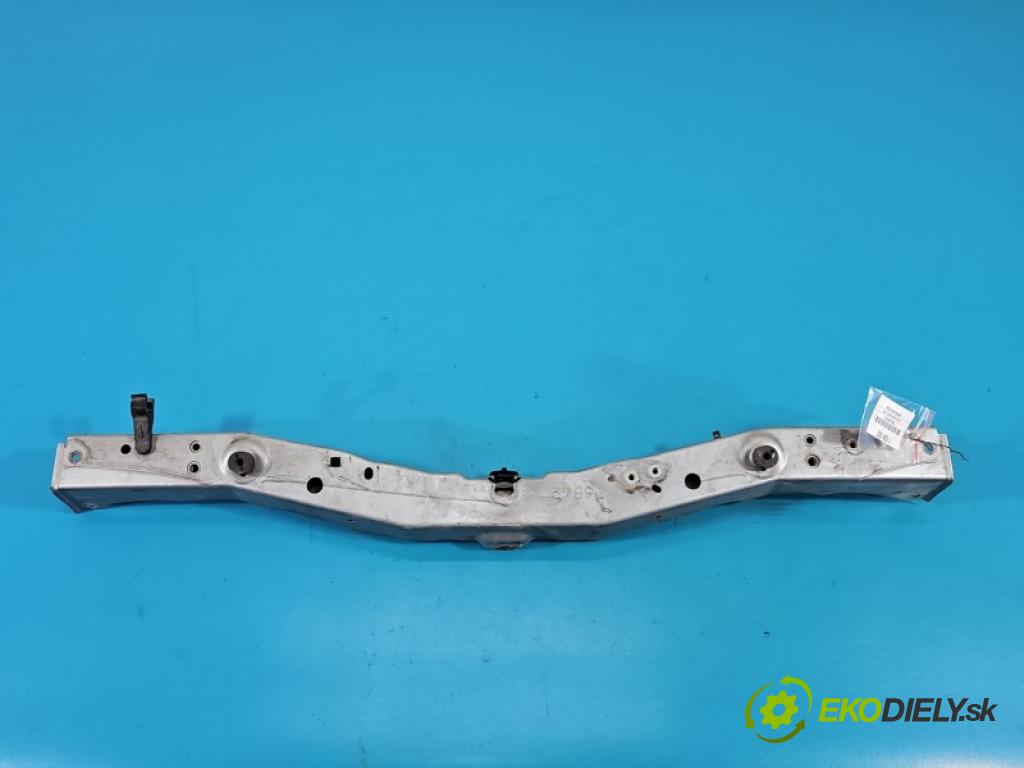 Toyota Auris II 2012-2018 1.6 16V 132  HP manual 97 kW 1598 cm3 5- pas predný  (Výstuha predná)