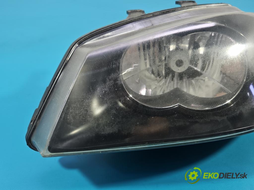 Seat Ibiza III 6L 2002-2008 1.2 12V AZQ 64 HP manual 47 kW 1198 cm3 3- Reflektor: ľavý  (Kľučka dverí ostatné)