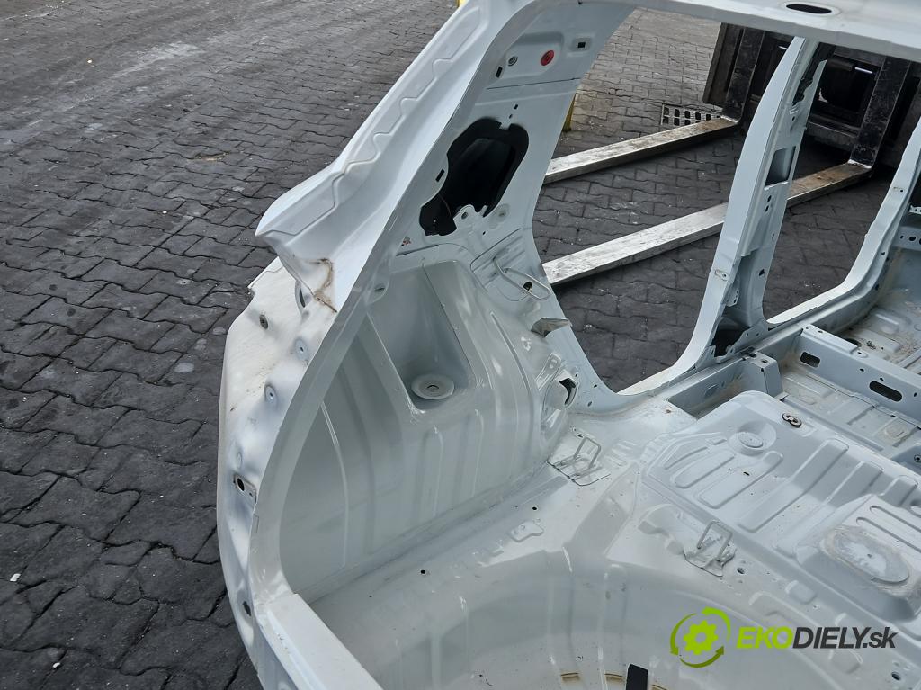 Dacia Spring 0.0 45KM automatic 33 kW  5- blatnik zadní levý