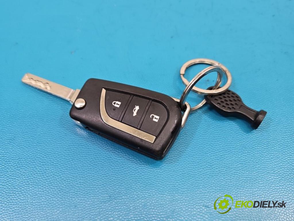 Toyota Auris II 2012-2018 1.6 16V 132 HP manual 97 kW 1598 cm3 5- Spínačka 89782-02010 (Spínacia skrinka)