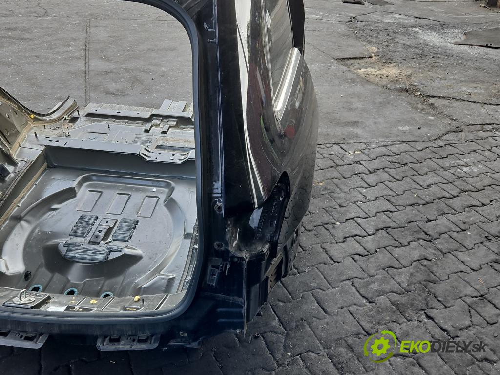 Jeep Grand Cherokee WK2 IV 2010-2021 3.0 CRD VM63D 250 hp automatic 184 kW 2987 cm3 5- blatnik zadní pravý