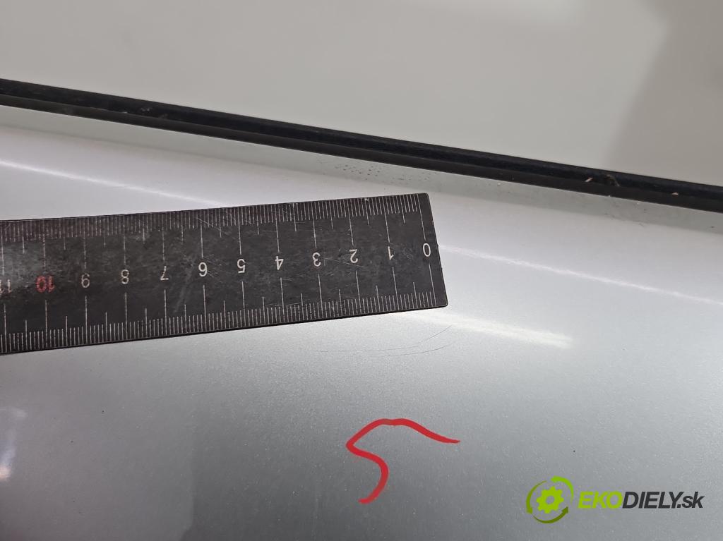 Seat Ibiza III 6L 2002-2008 1.2 12V AZQ 64 hp manual 47 kW 1198 cm3 3- dveře přední pravé  (Klika dveří ostatní)